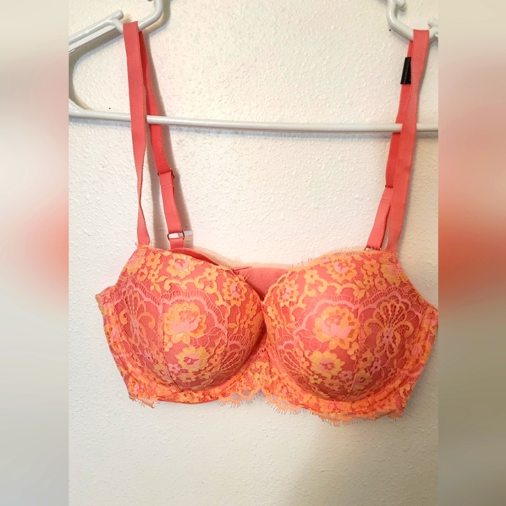 NWT Victorias secret bra
